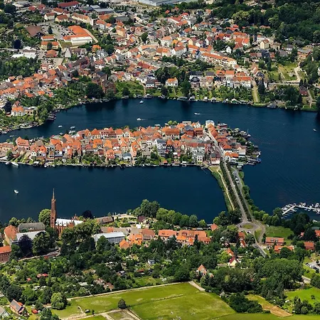 Strandgut Mit Seeblick-komfort, Terrasse Und Garten In Perfekter Lage