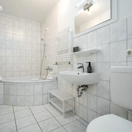 Strandgut Mit Seeblick-komfort, Terrasse Und Garten In Perfekter Lage *