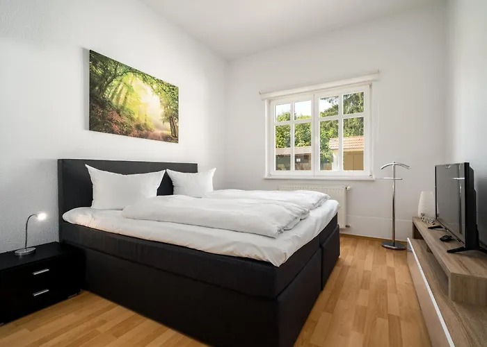 Strandgut Mit Seeblick-komfort, Terrasse Und Garten In Perfekter Lage